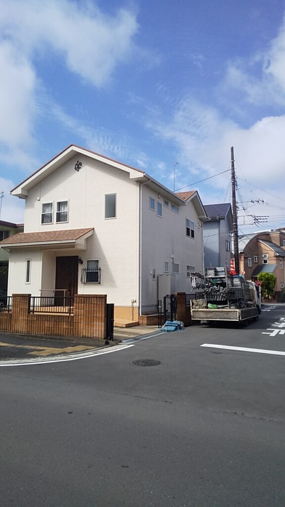 久喜市 足場設置 暑っい!!