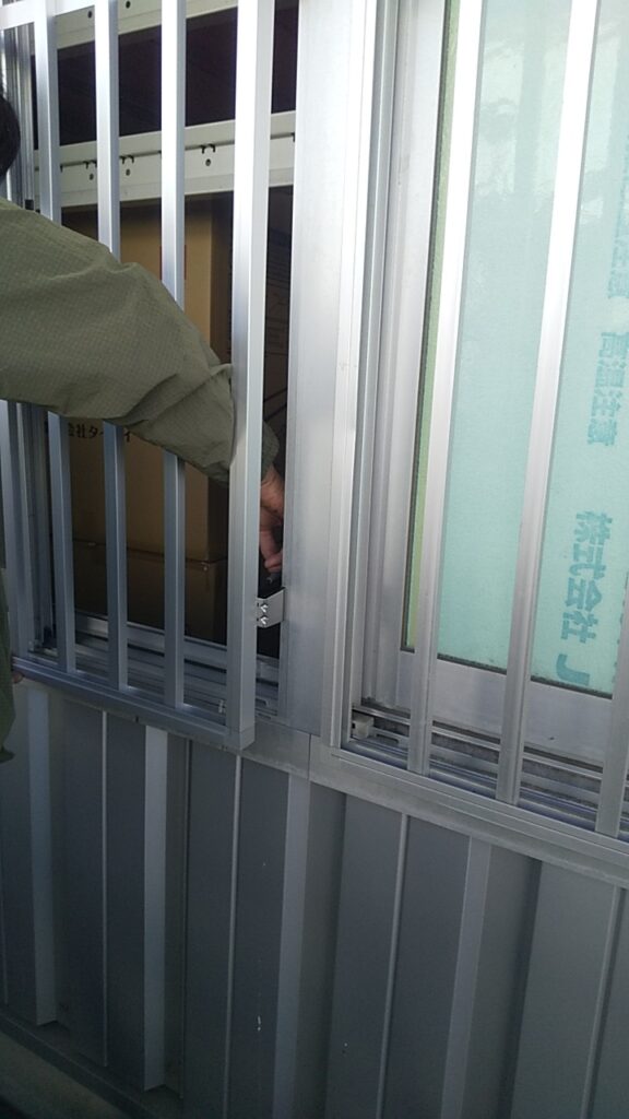 加須市 後付面格子施工🌀